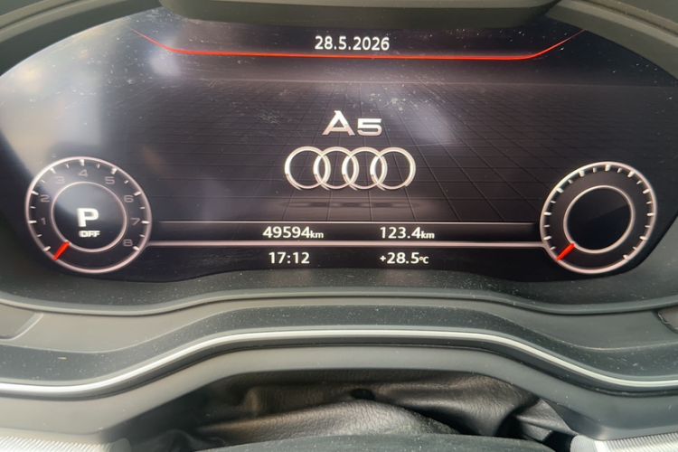 Used Audi A5 2020 Coupe 40 TFSI Fashion Edition China VI Emission Standard Odometer Close Up