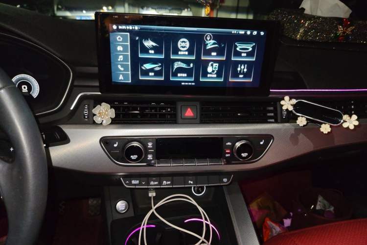 Used Audi A5 2020 Cabriolet 40 TFSI Fashion Edition China VI Emission Standard Audio And AC Panel
