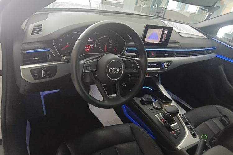 Used Audi A5 2020 Cabriolet 40 TFSI Fashion Edition China VI Emission Standard Center Console