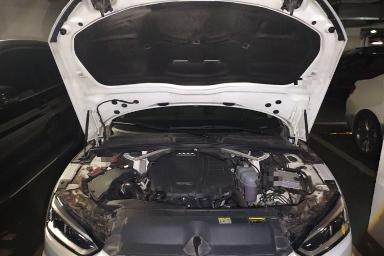 Used Audi A5 2020 Coupe 40 TFSI Fashion Edition China VI Emission Standard Engine Bay
