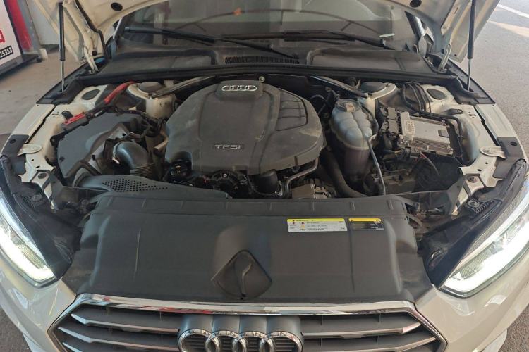 Used Audi A5 2020 Cabriolet 40 TFSI Fashion Edition China VI Emission Standard Engine Bay