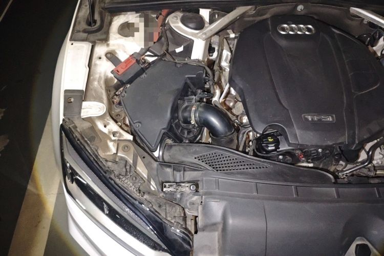 Used Audi A5 2020 Coupe 40 TFSI Fashion Edition China VI Emission Standard Engine Bay Right
