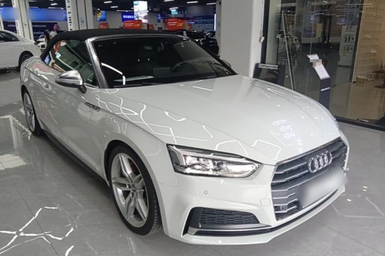Used Audi A5 2020 Cabriolet 40 TFSI Fashion Edition China VI Emission Standard Front Right 45 Deg