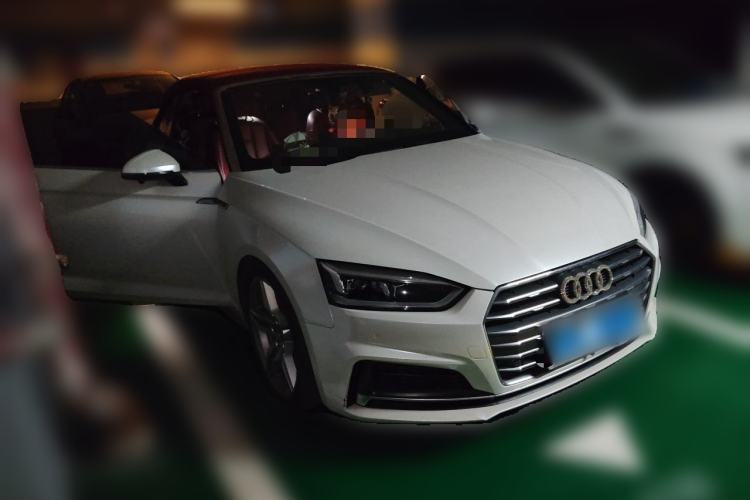 Used Audi A5 2020 Cabriolet 40 TFSI Fashion Edition China VI Emission Standard Front Right 45 Deg