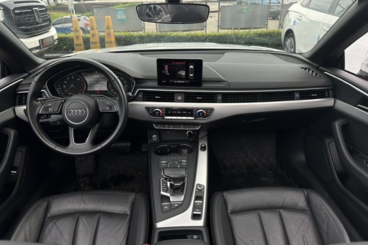Used Audi A5 2020 Cabriolet 40 TFSI Fashion Edition China VI Emission Standard Interior 5