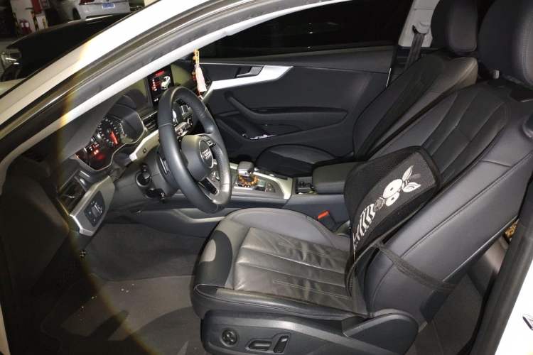 Used Audi A5 2020 Coupe 40 TFSI Fashion Edition China VI Emission Standard Left Front Seat