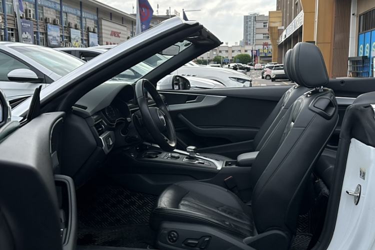 Used Audi A5 2020 Cabriolet 40 TFSI Fashion Edition China VI Emission Standard Left Front Seat