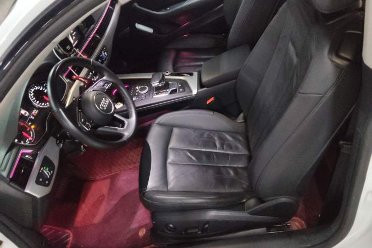 Used Audi A5 2020 Coupe 40 TFSI Fashion Edition China VI Emission Standard Left Front Seat