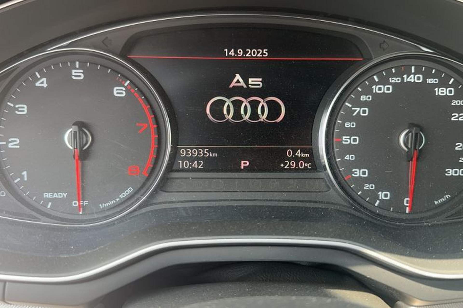 Used Audi A5 2020 Cabriolet 40 TFSI Fashion Edition China VI Emission Standard Odometer Close Up