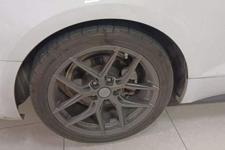 Used Audi A5 2020 Coupe 40 TFSI Fashion Edition China VI Emission Standard Right Rear Wheel Hub