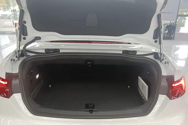 Used Audi A5 2020 Cabriolet 40 TFSI Fashion Edition China VI Emission Standard Trunk