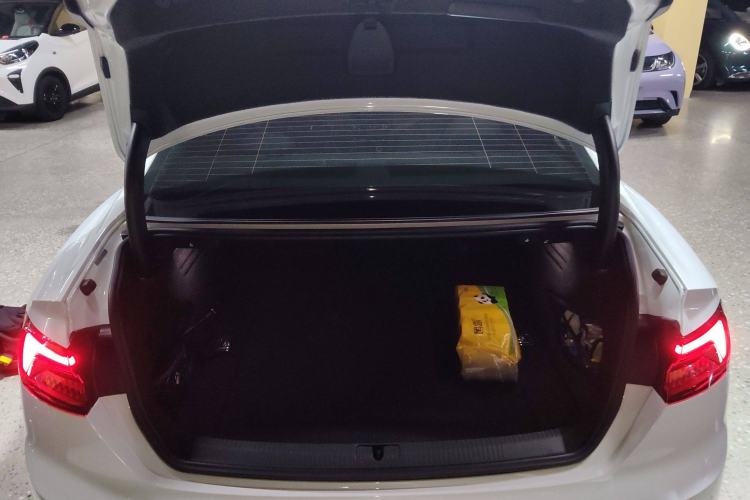 Used Audi A5 2020 Coupe 40 TFSI Fashion Edition China VI Emission Standard Trunk