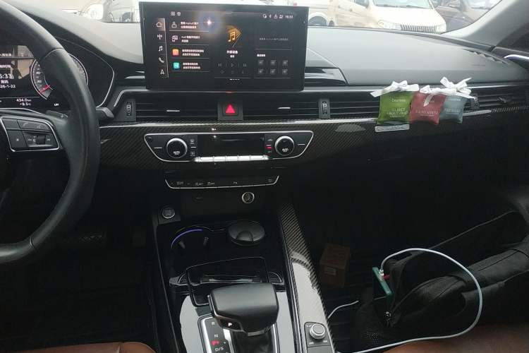 Used Audi A5 2021 Sportback 40 TFSI Fashionable and Dynamic Model Audio And AC Panel