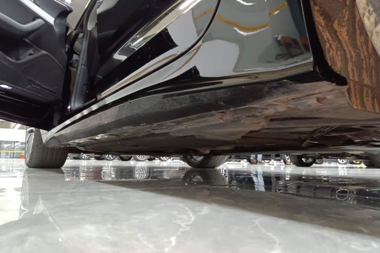 Used Audi A5 2021 Sportback 40 TFSI quattro Luxury Dynamic Model Left Side Sill