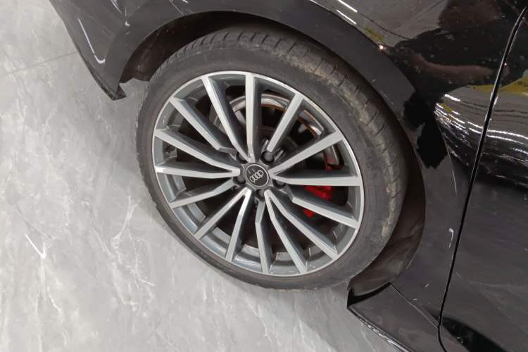Used Audi A5 2021 Sportback 40 TFSI quattro Luxury Dynamic Model Right Rear Wheel Hub