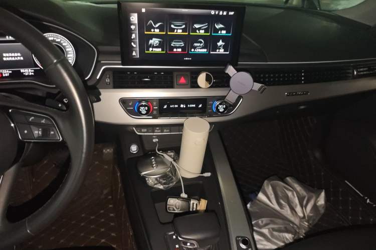 Used Audi A5 2021 Sportback 40 TFSI quattro Luxury Prestige Edition Audio And AC Panel