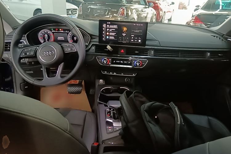 Used Audi A5 2021 Coupe 40 TFSI Fashionable and Dynamic Model Center Console