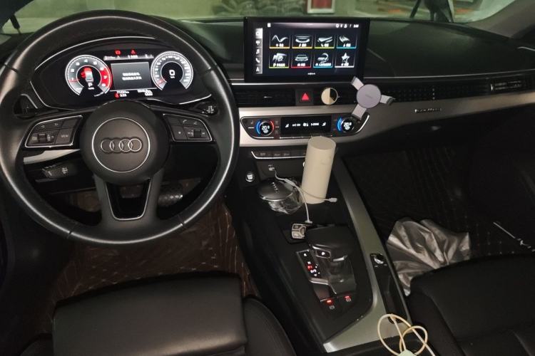 Used Audi A5 2021 Sportback 40 TFSI quattro Luxury Prestige Edition Center Console