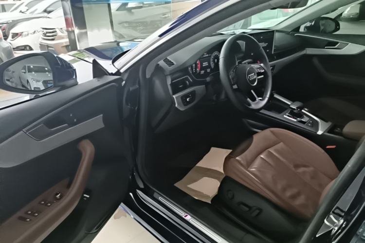 Used Audi A5 2021 Sportback 40 TFSI Stylish and Elegant Model Driver Seat