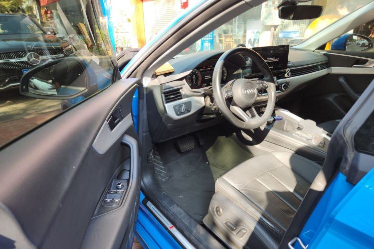 Used Audi A5 2021 Sportback 40 TFSI Stylish and Elegant Model Driver Seat