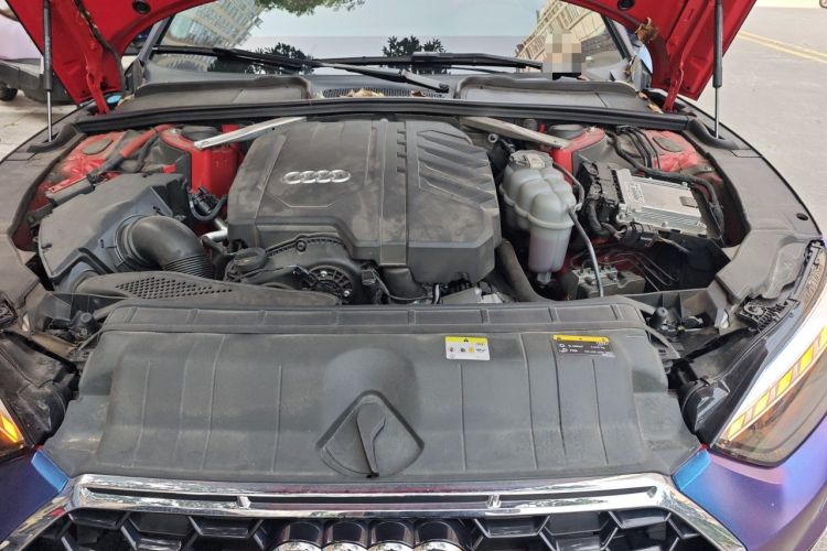 Used Audi A5  Engine Bay