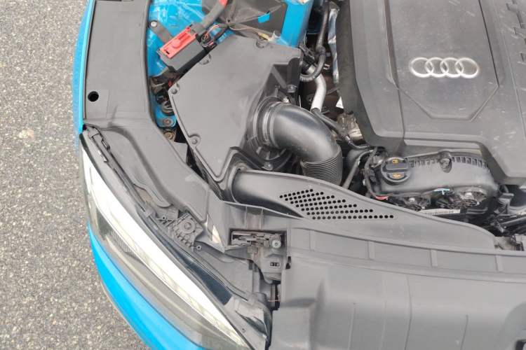 Used Audi A5 2021 Sportback 40 TFSI quattro Luxury Dynamic Model Engine Bay Right