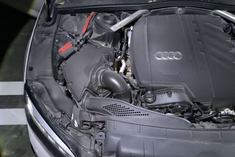 Used Audi A5 2021 Sportback 40 TFSI quattro Luxury Dynamic Model Engine Bay Right
