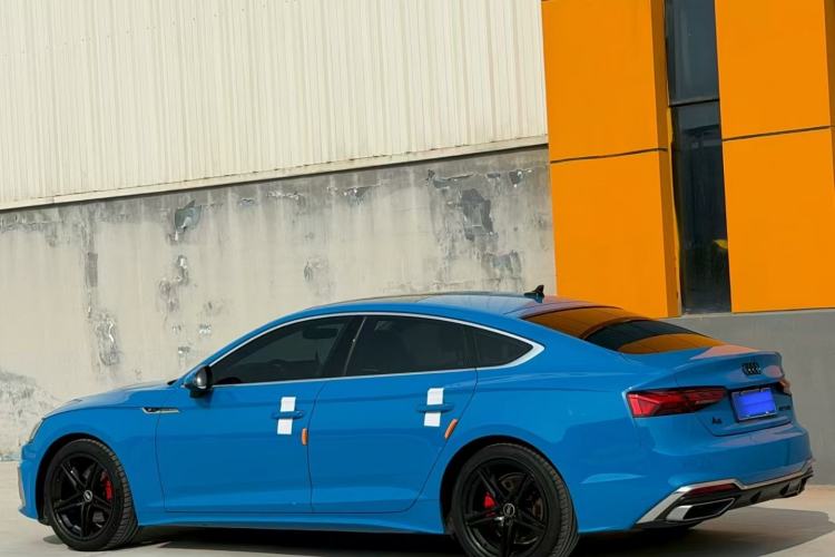 Used Audi A5 2021 Sportback 40 TFSI Stylish and Elegant Model Exterior 4
