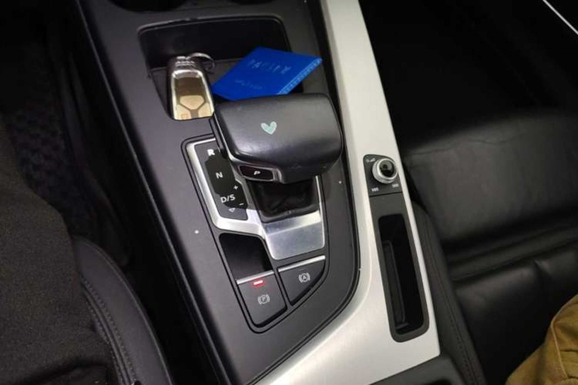 Used Audi A5 2021 Coupe 45 TFSI quattro Prestige Dynamic Edition Gear Lever