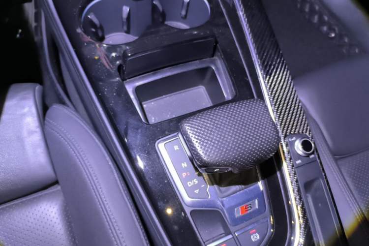 Used Audi A5 2021 Sportback 40 TFSI quattro Luxury Dynamic Model Gear Lever