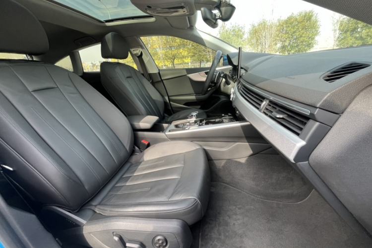 Used Audi A5 2021 Sportback 40 TFSI Stylish and Elegant Model Interior 10