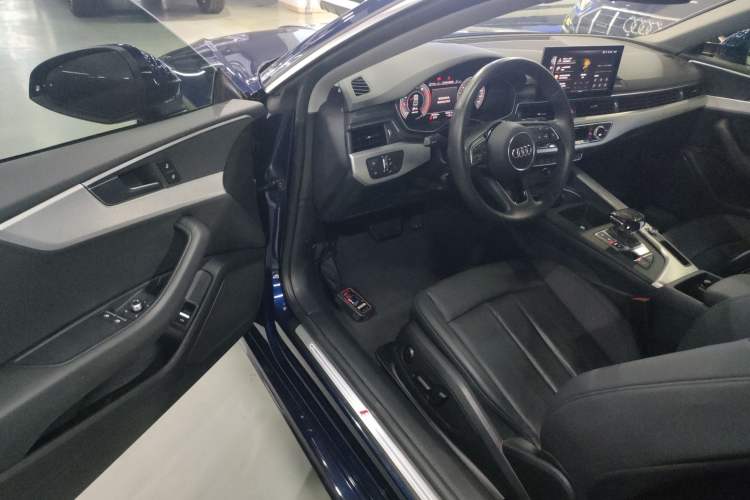 Used Audi A5 2021 Coupe 40 TFSI Fashionable and Dynamic Model Interior 3