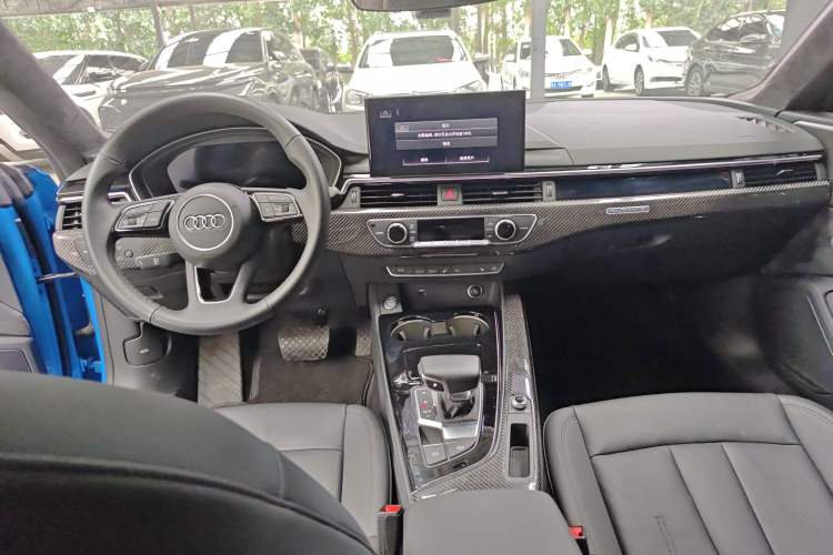 Used Audi A5 2021 Coupe 40 TFSI Fashionable and Dynamic Model Interior 3
