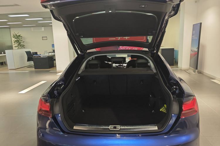 Used Audi A5 2021 Sportback 40 TFSI Fashionable and Dynamic Model Interior 7
