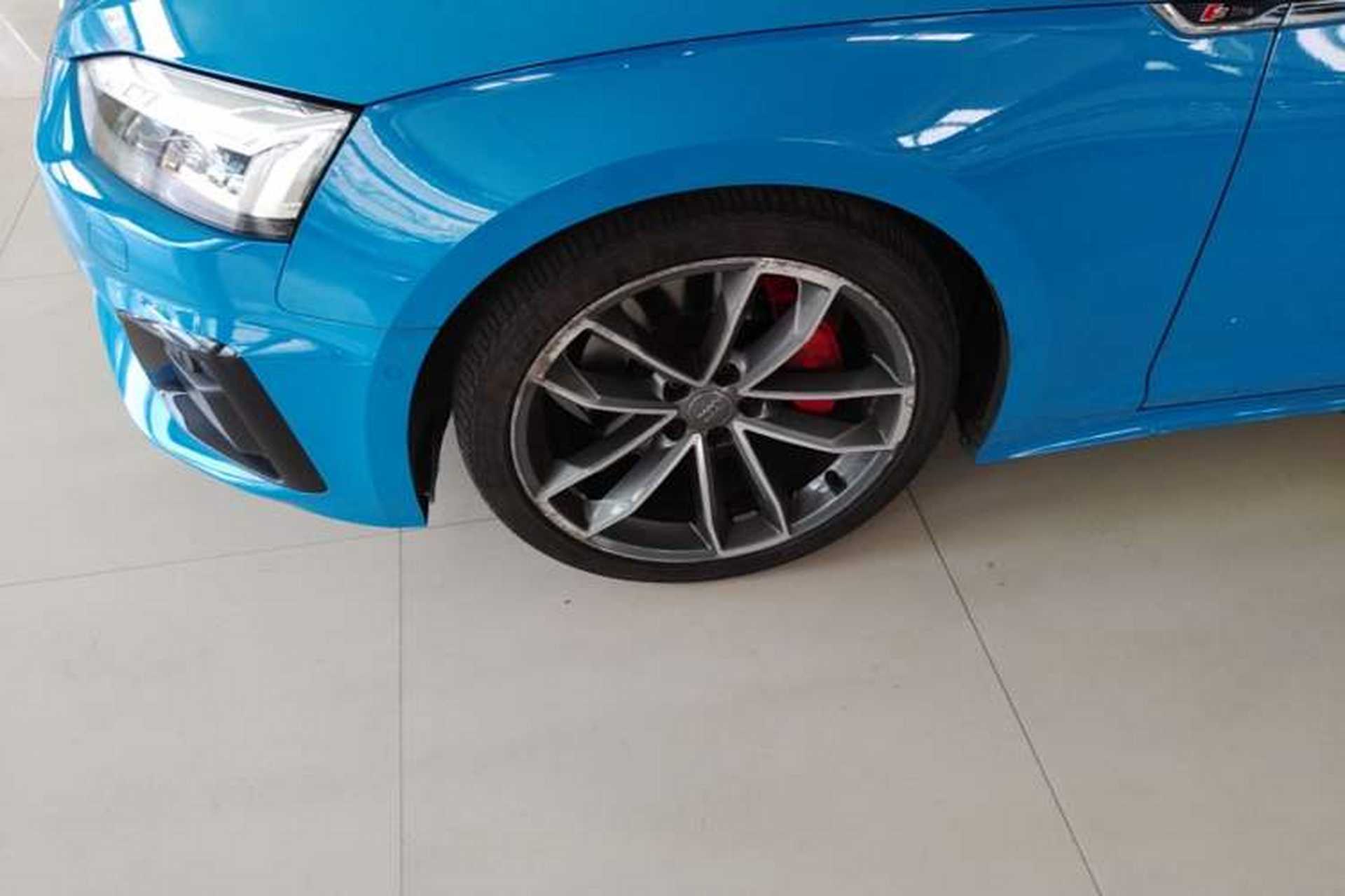 Used Audi A5 2021 Coupe 45 TFSI quattro Prestige Dynamic Edition Left Front Wheel Hub
