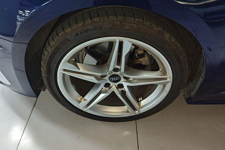 Used Audi A5 2021 Sportback 40 TFSI Fashionable and Dynamic Model Left Front Wheel Hub