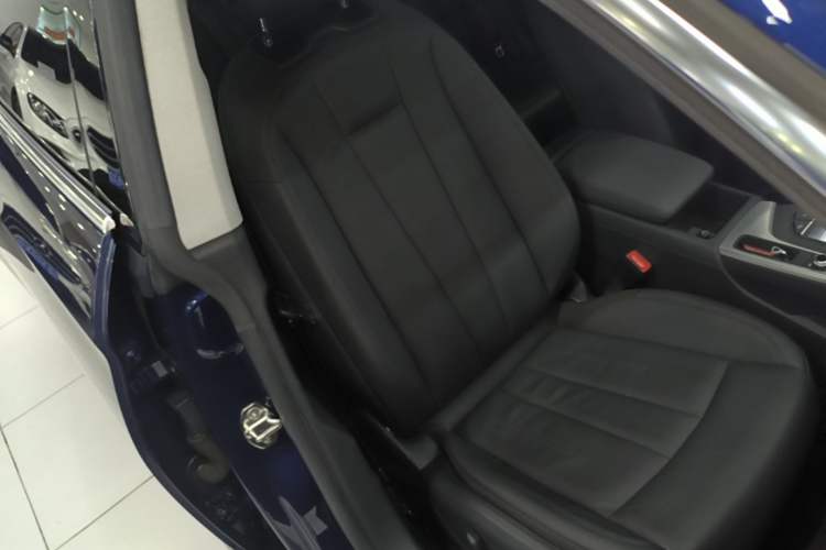 Used Audi A5 2021 Sportback 40 TFSI Fashionable and Dynamic Model Right Front Seat
