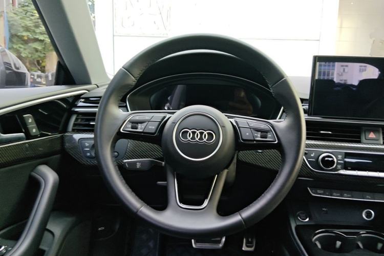 Used Audi A5 2021 Sportback 40 TFSI Stylish and Elegant Model Steering Wheel