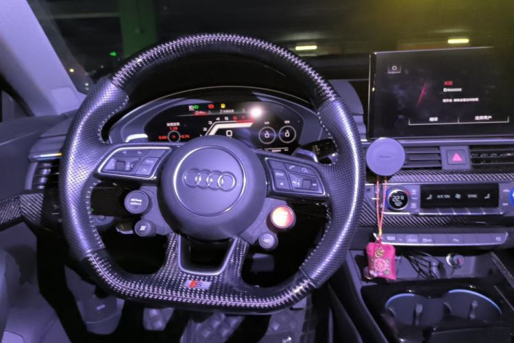 Used Audi A5 2021 Sportback 40 TFSI quattro Luxury Dynamic Model Steering Wheel