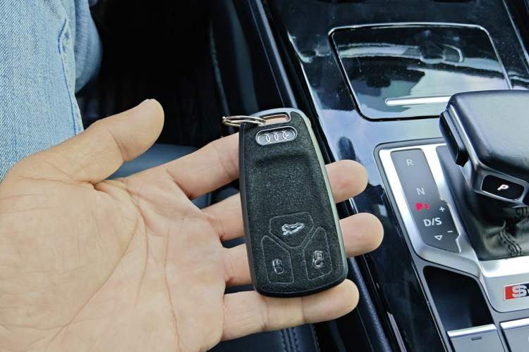 Used Audi A5 2021 Sportback 40 TFSI Stylish and Elegant Model Vehicle Key