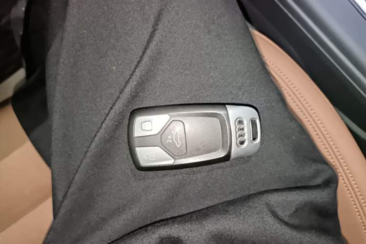 Used Audi A5 2021 Sportback 40 TFSI Stylish and Elegant Model Vehicle Key