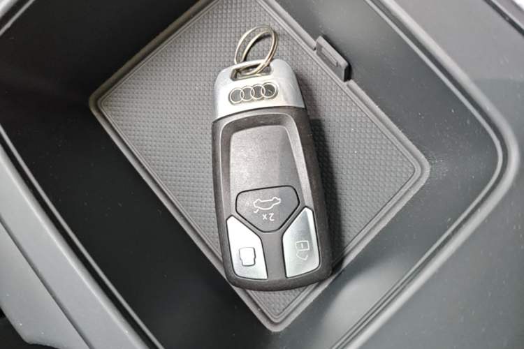 Used Audi A5 2021 Sportback 40 TFSI Fashionable and Dynamic Model Vehicle Key