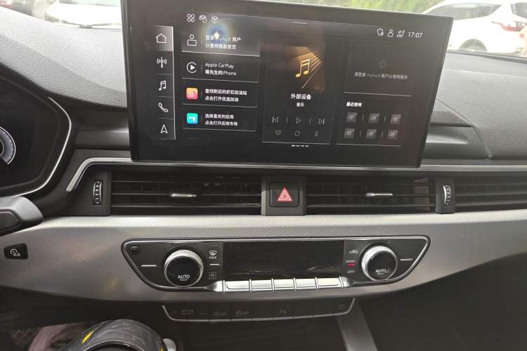 Used Audi A5 2021 Sportback 40 TFSI Stylish and Elegant Model Audio And AC Panel