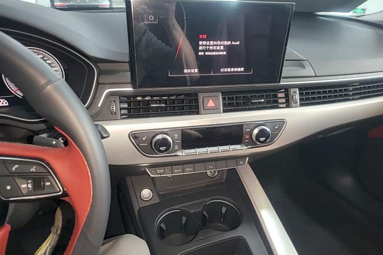 Used Audi A5 2021 Sportback 40 TFSI Fashionable and Dynamic Model Audio And AC Panel