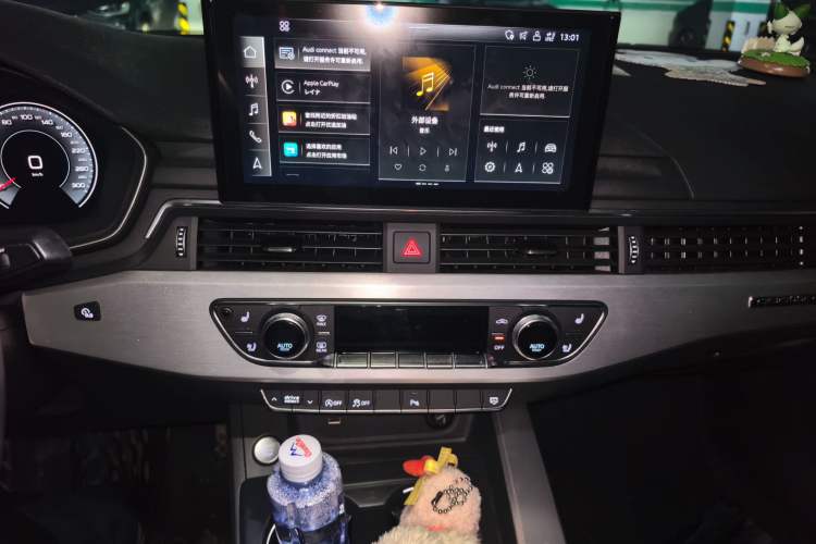 Used Audi A5 2021 Sportback 40 TFSI quattro Luxury Dynamic Model Audio And AC Panel