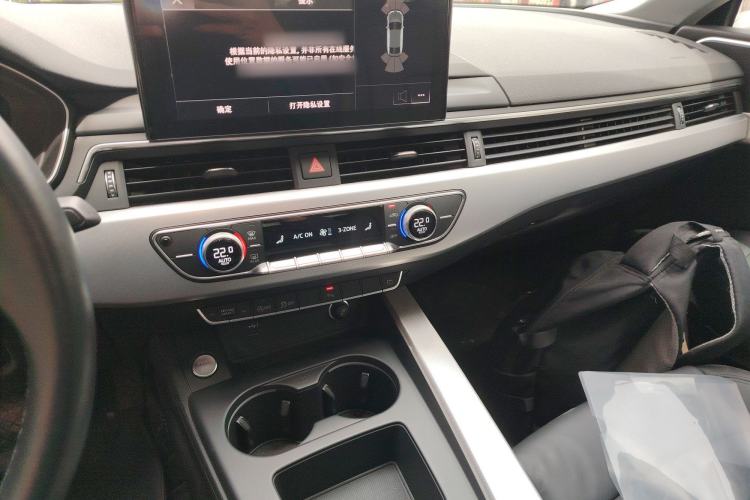Used Audi A5 2021 Sportback 40 TFSI Fashionable and Dynamic Model Audio And AC Panel