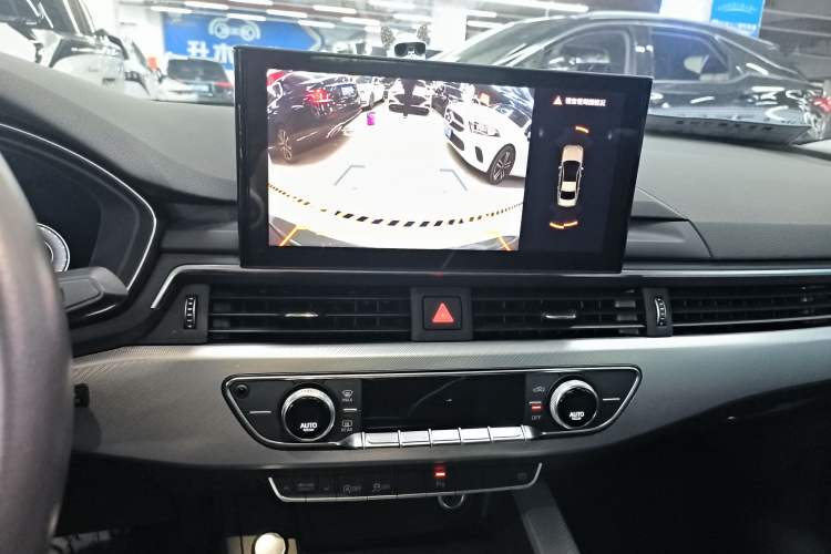 Used Audi A5 2021 Sportback 40 TFSI Fashionable and Dynamic Model Audio And AC Panel