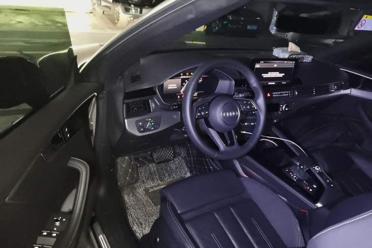 Used Audi A5 2021 Cabriolet 40 TFSI Fashionable and Dynamic Model Driver Seat