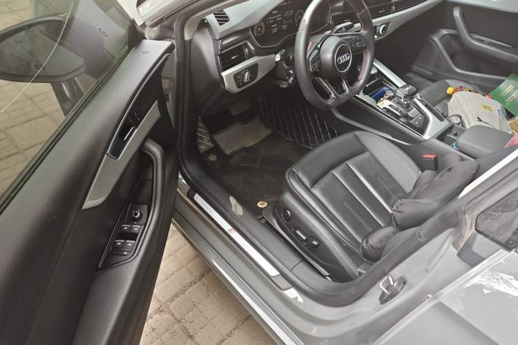Used Audi A5 2021 Sportback 40 TFSI Stylish and Elegant Model Driver Seat