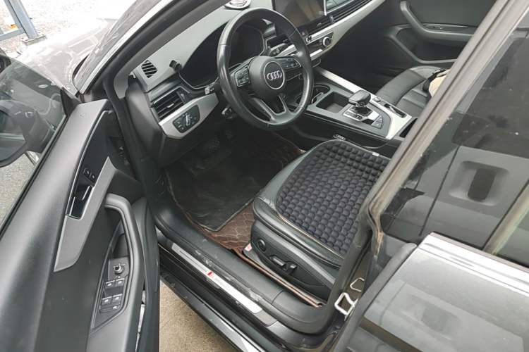 Used Audi A5 2021 Sportback 40 TFSI Stylish and Elegant Model Driver Seat